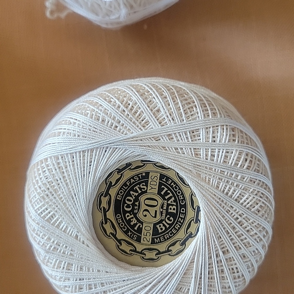 Bundle of variety crochet cotton - Picture 7 of 8